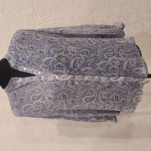 NWOT Vici XS blue paisley top